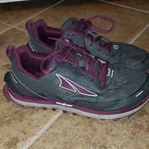 Altra Superior 3.5 like new condition